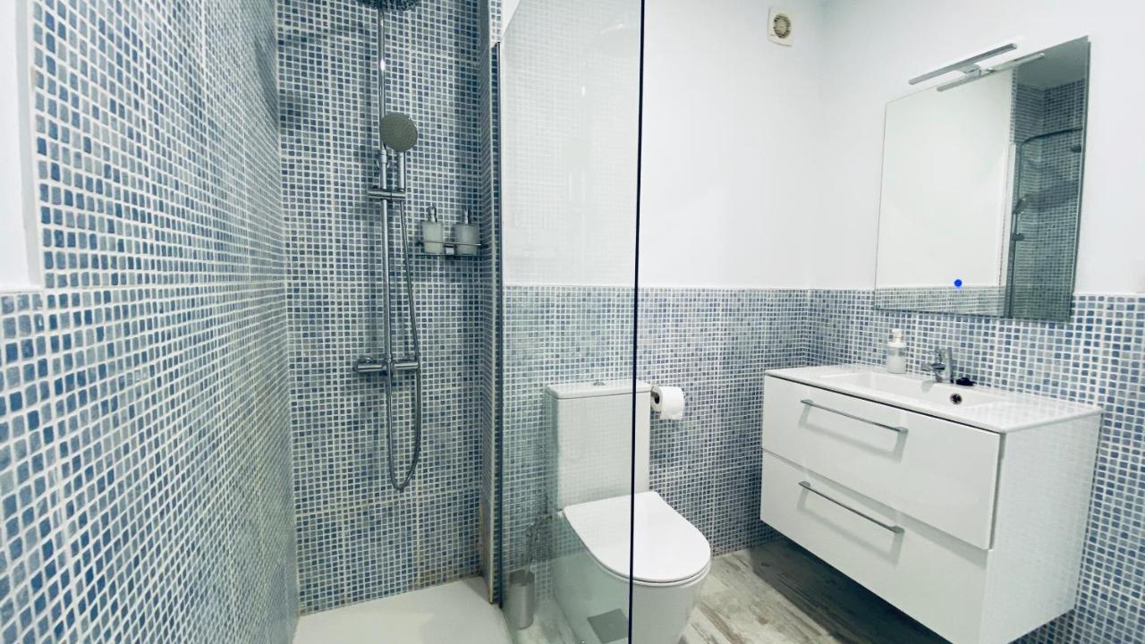 Clb F. Rubio Apartment Sevilla Eksteriør billede